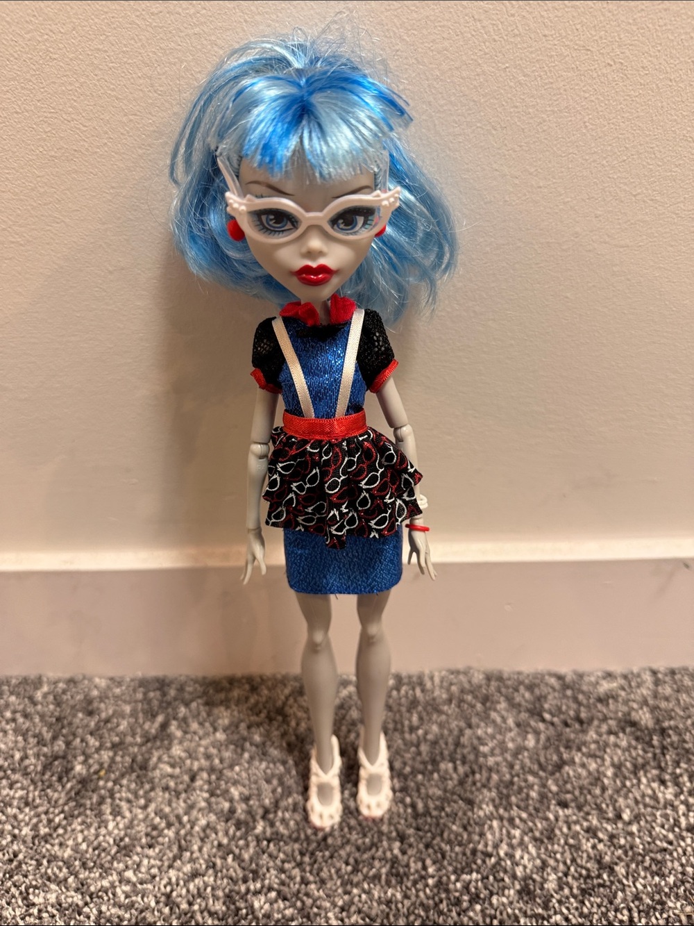 Monster High Ghoulia Yelps Ghouls Night Out Doll